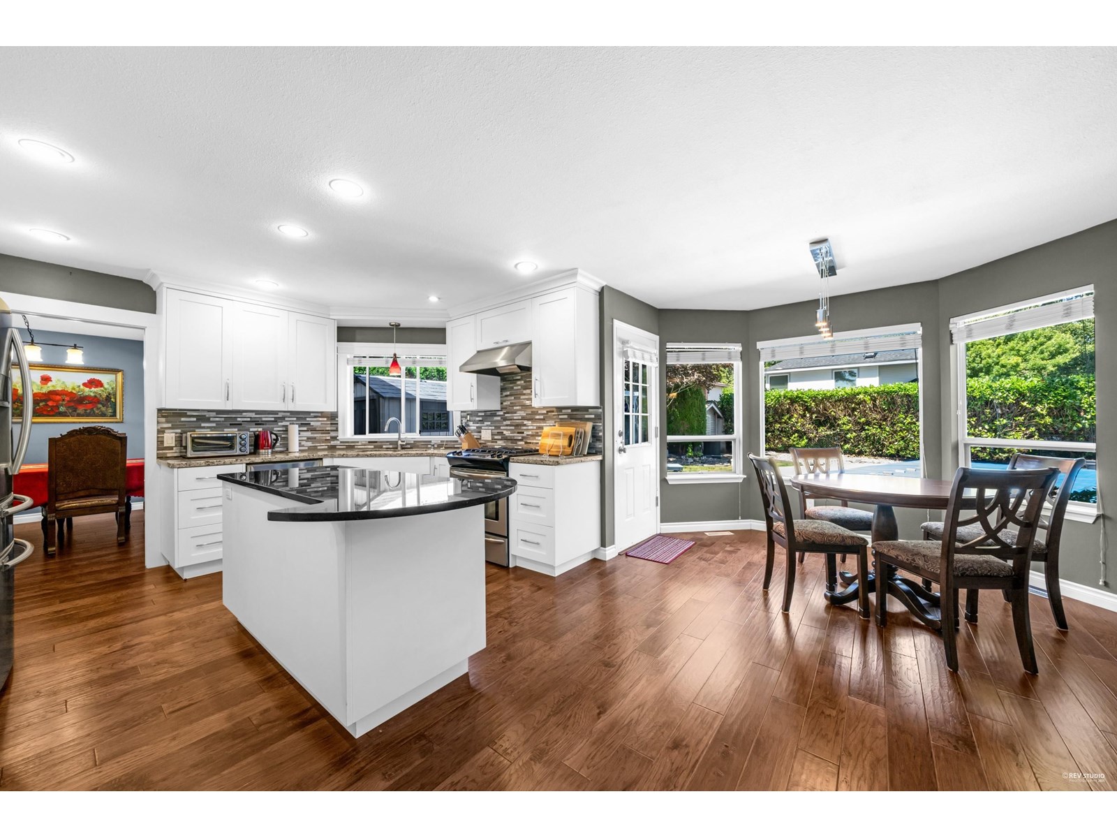 Photo 11 of 15033 21 B Avenue, Surrey BC