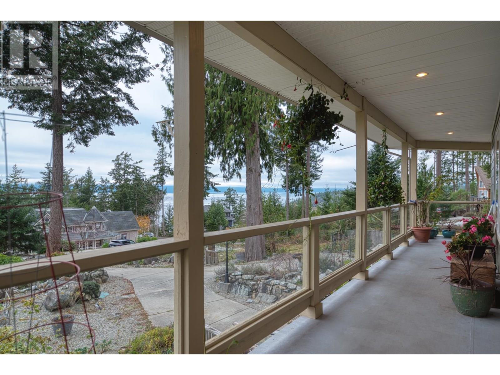 4177 JOHNSTON HEIGHTS DRIVE, Garden Bay