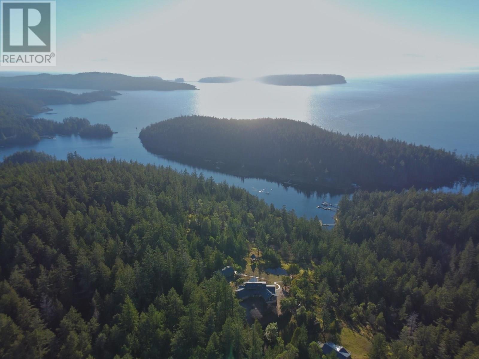 10339 SUNSHINE COAST HIGHWAY, Halfmoon Bay
