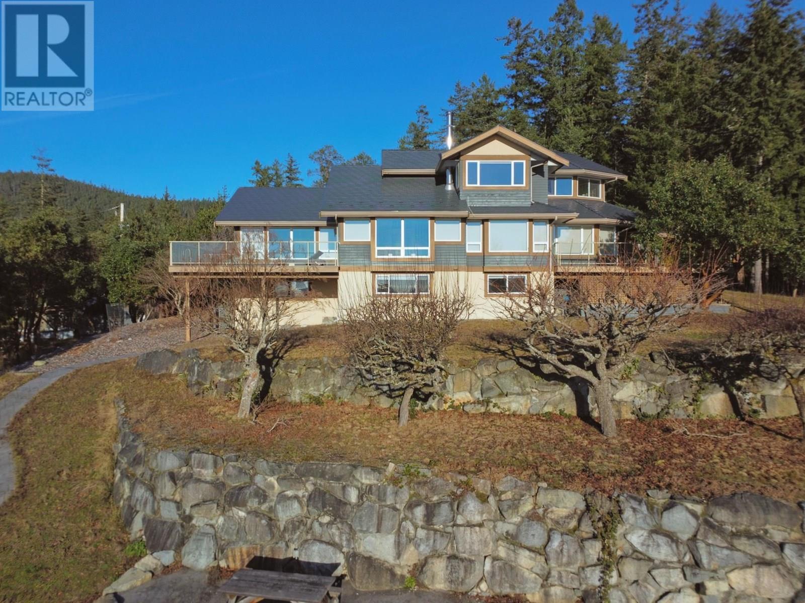 10339 SUNSHINE COAST HIGHWAY, Halfmoon Bay