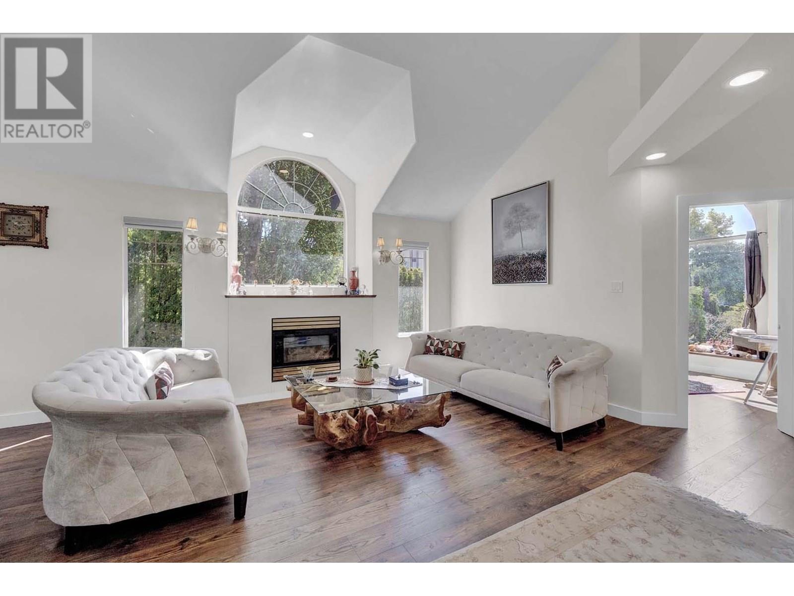 Photo 17 of 1512 Eagle Mountain Drive, Coquitlam BC