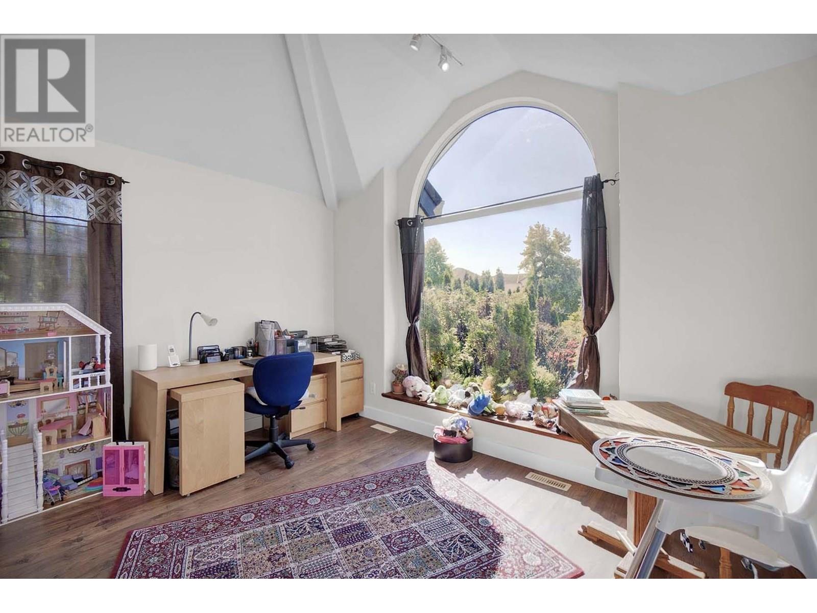Photo 2 of 1512 Eagle Mountain Drive, Coquitlam BC