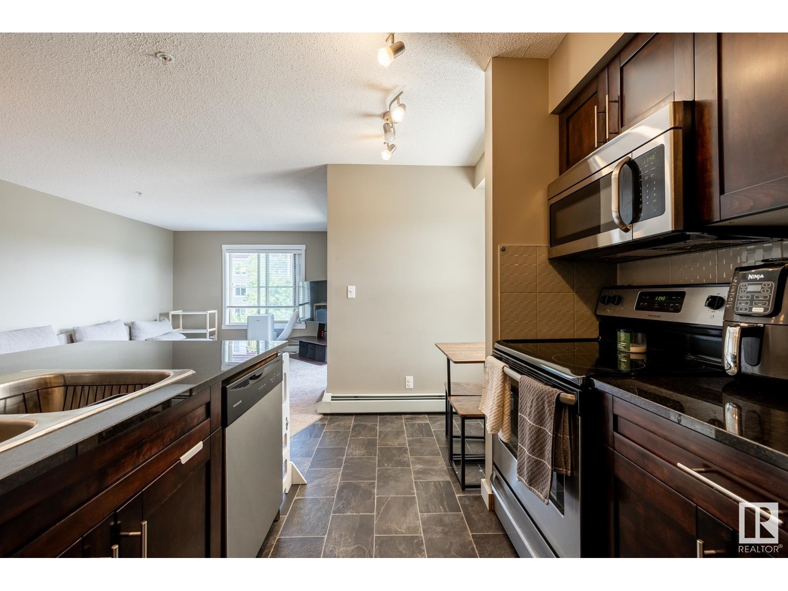 Photo 18 of 217 5390 Chappelle Rd Sw, Edmonton AB