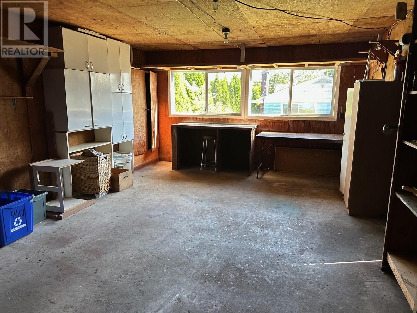 Photo 15 of 442 E 16th Street, North Vancouver BC