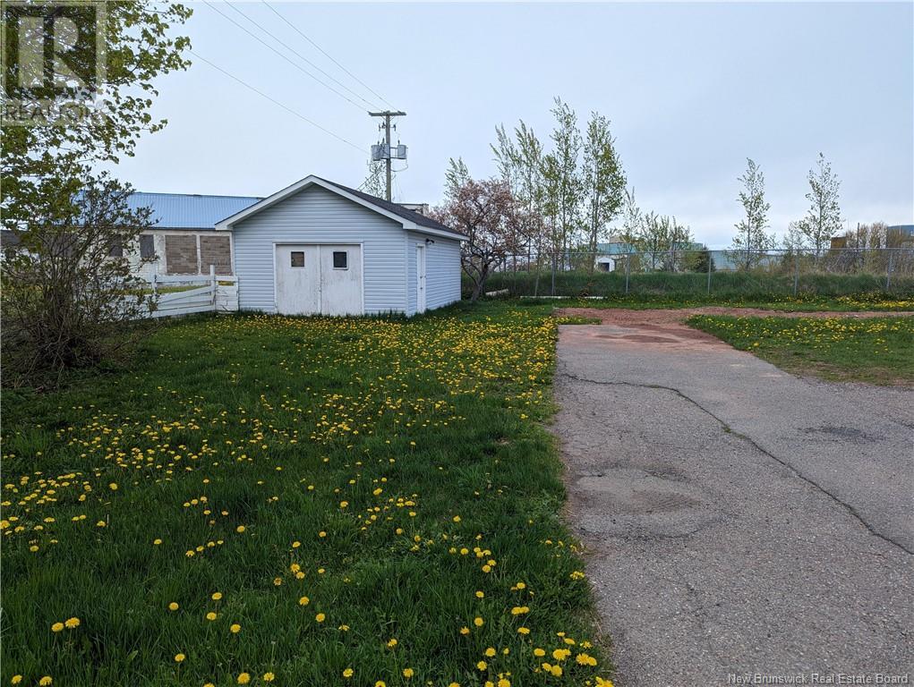 Photo 3 of 254 Jd Gauthier Boulevard, Shippagan NB