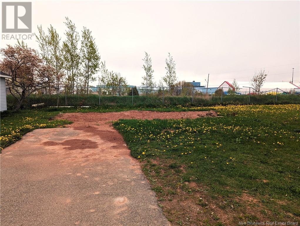 Photo 5 of 254 Jd Gauthier Boulevard, Shippagan NB