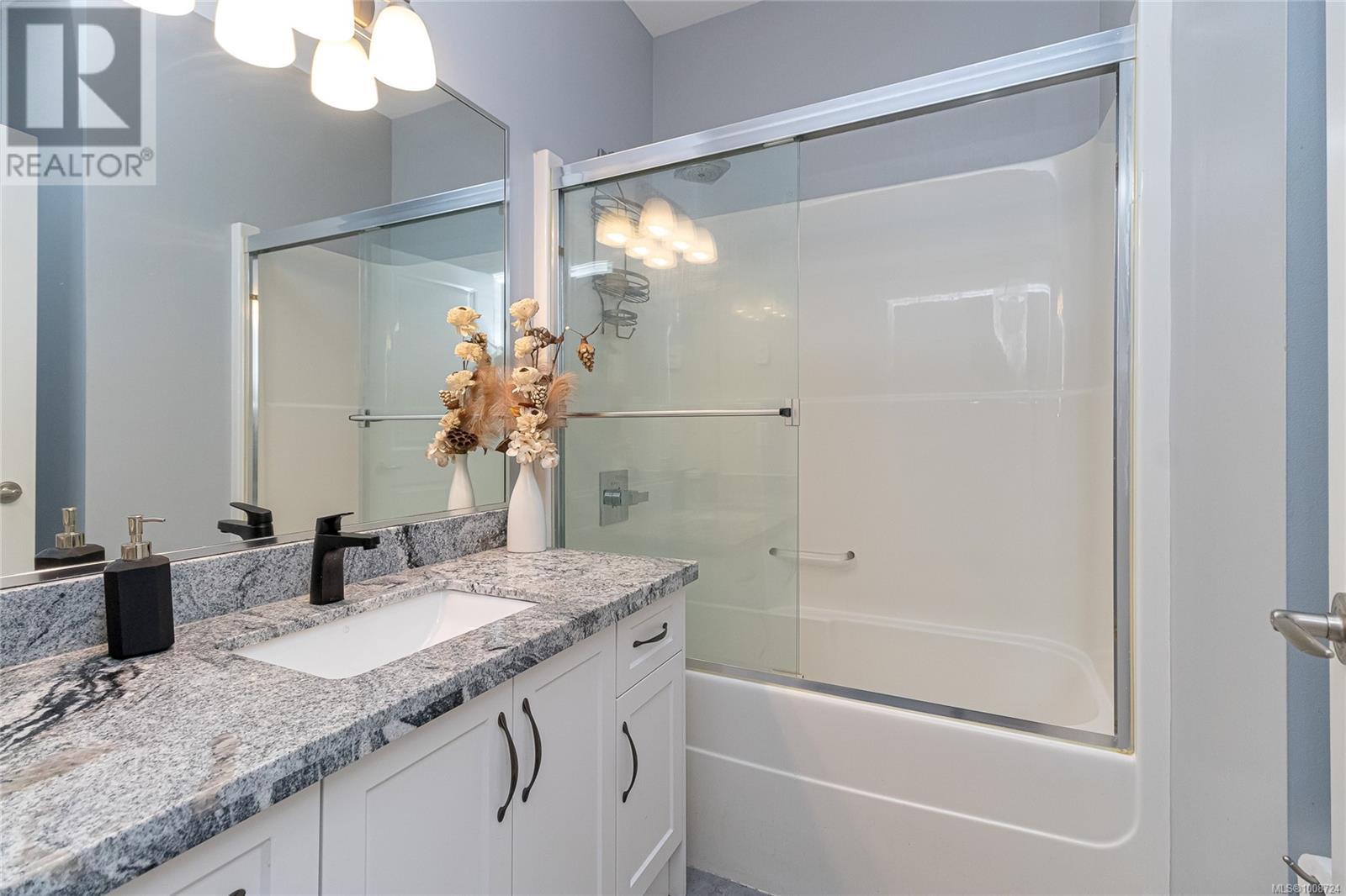 Photo 61 of 555 Leaside Ave, Saanich BC