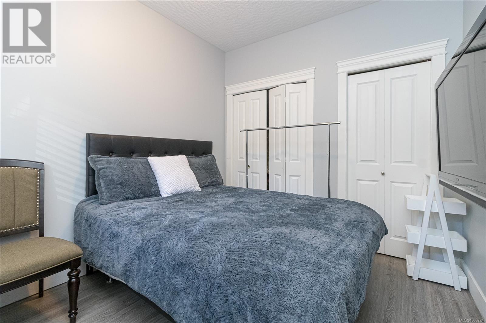 Photo 35 of 555 Leaside Ave, Saanich BC