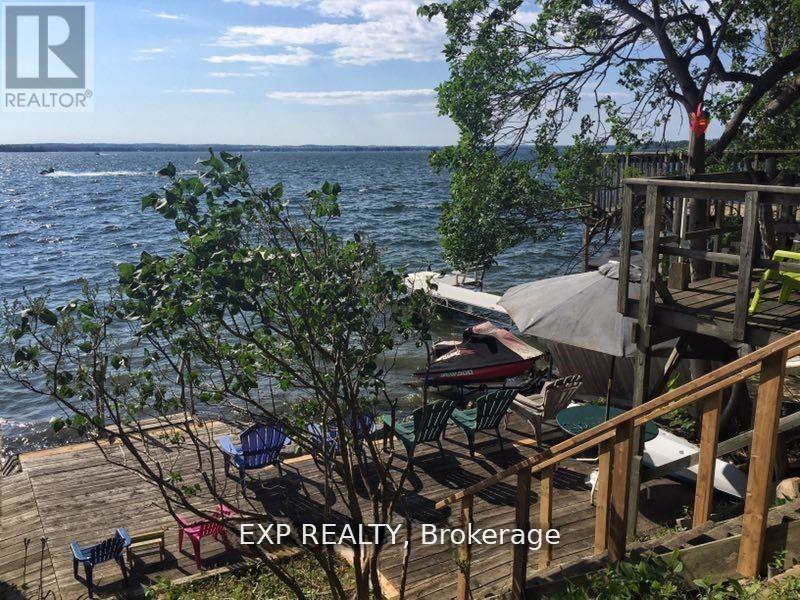 Photo 23 of 127 Lake Drive N, Georgina ON