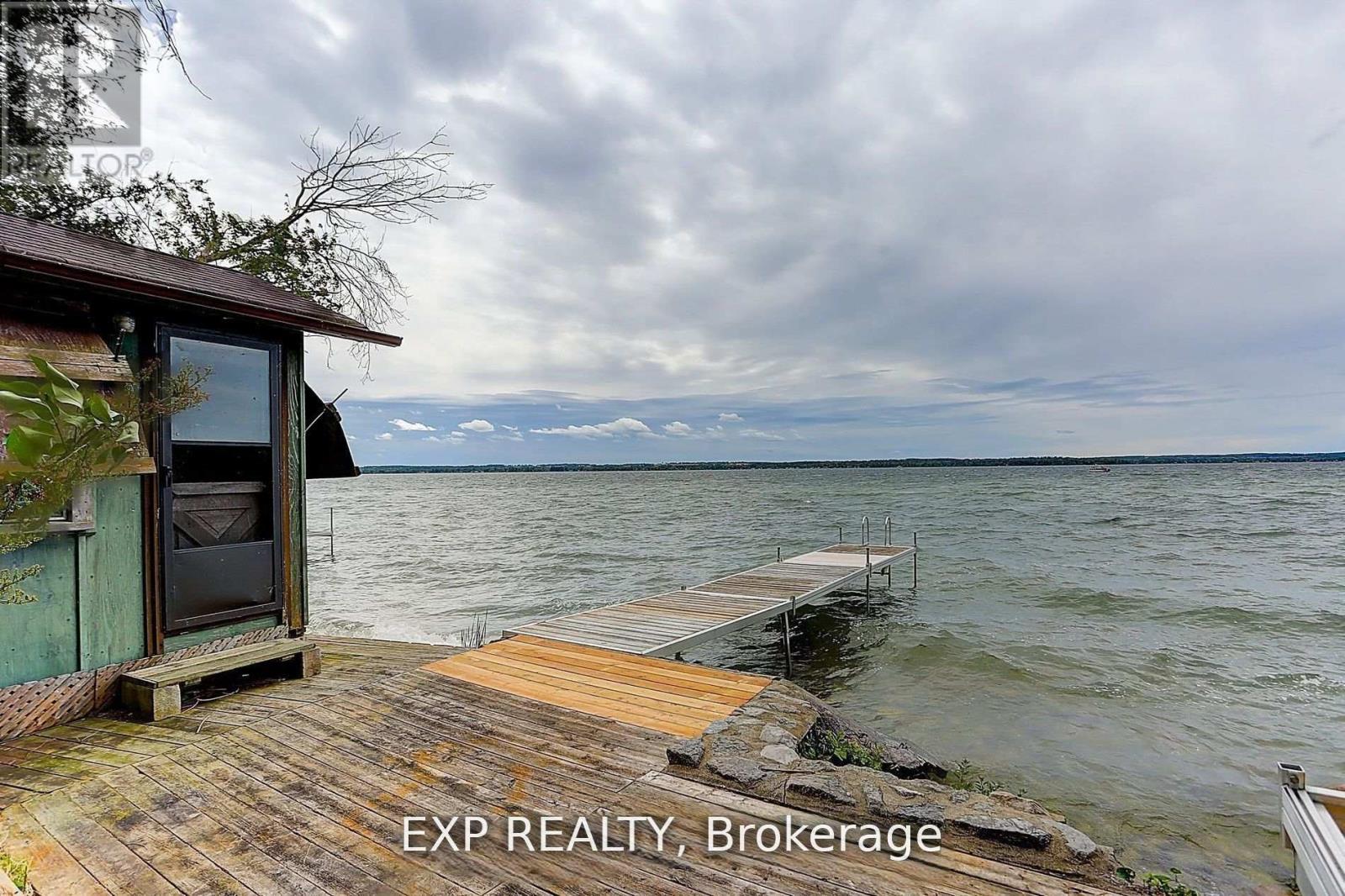 Photo 7 of 127 Lake Drive N, Georgina ON
