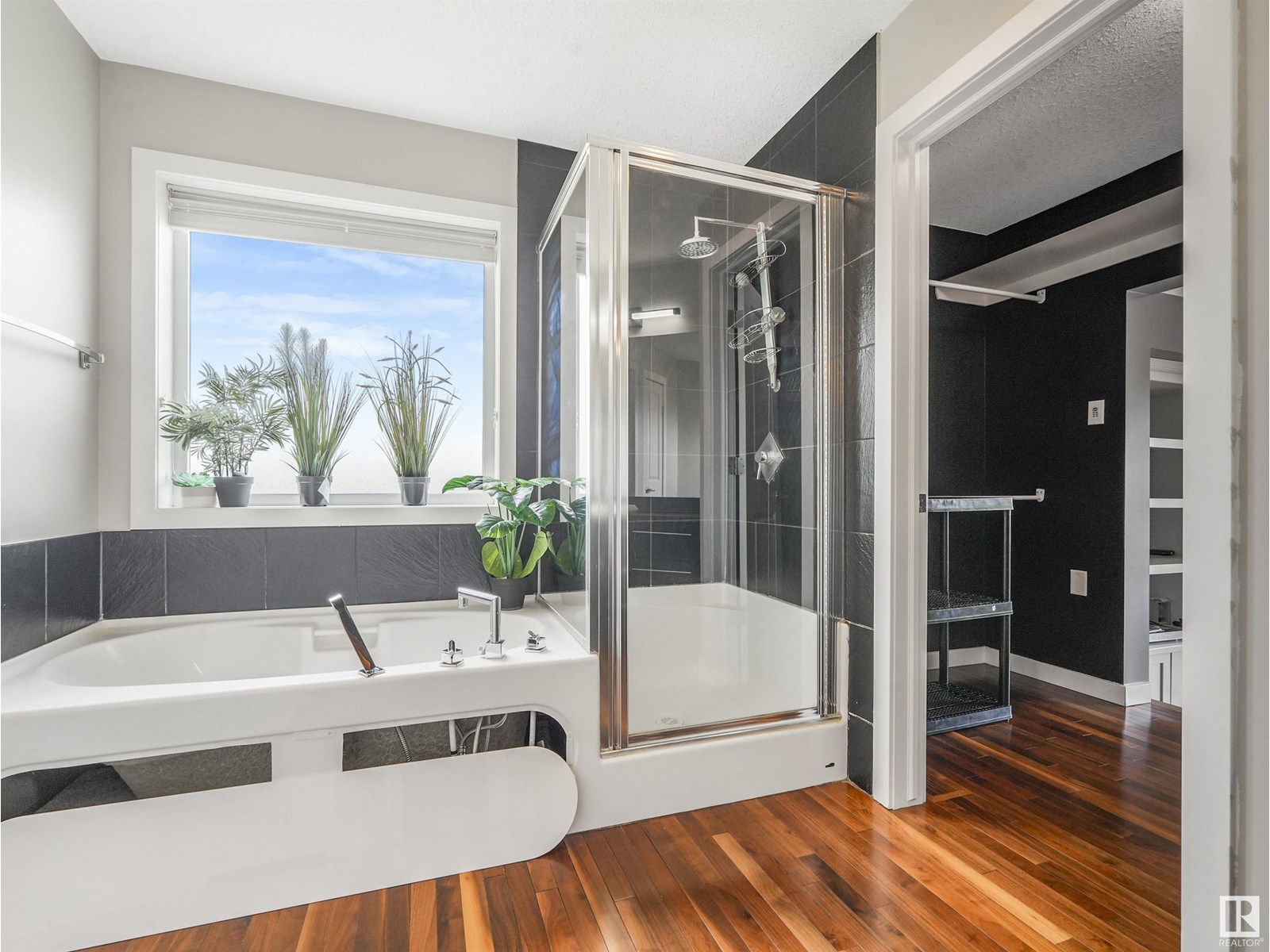 Photo 3 of 55 Ridgeland Pt, Sherwood Park AB
