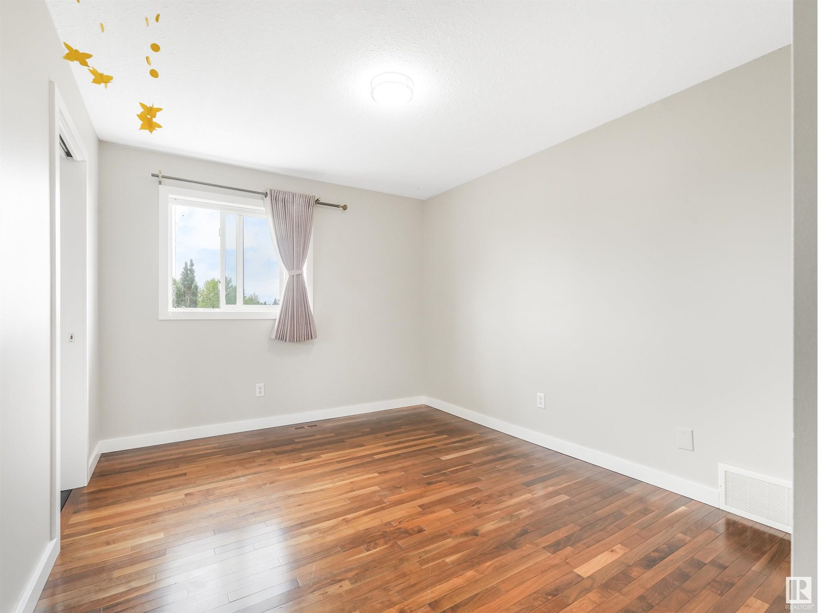 Photo 40 of 55 Ridgeland Pt, Sherwood Park AB