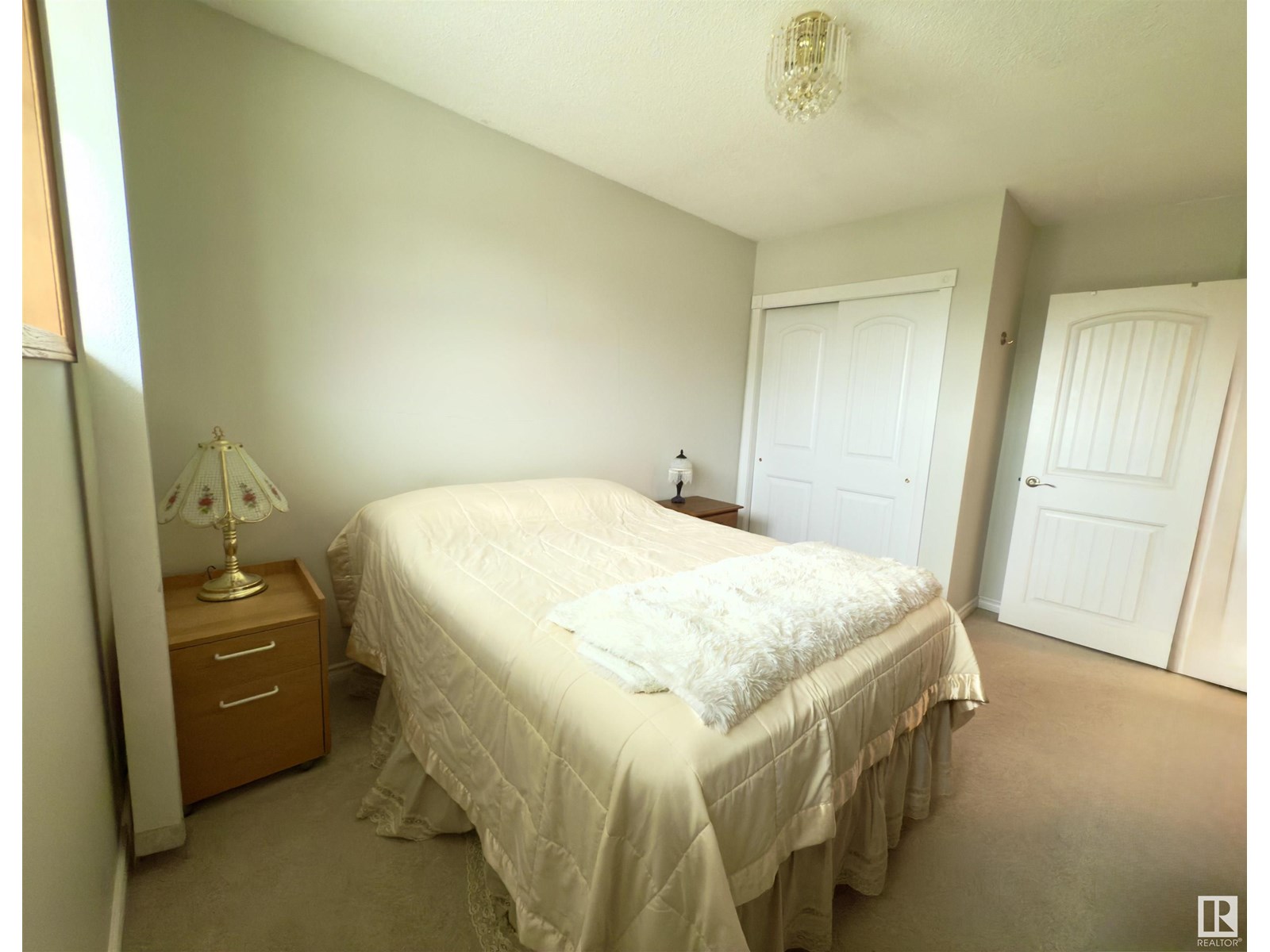 Photo 19 of 5619 140 A Av Nw, Edmonton AB