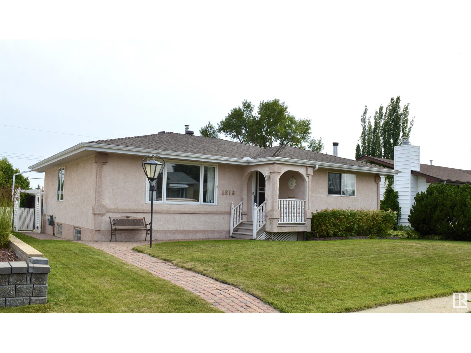 Photo 53 of 5619 140 A Av Nw, Edmonton AB
