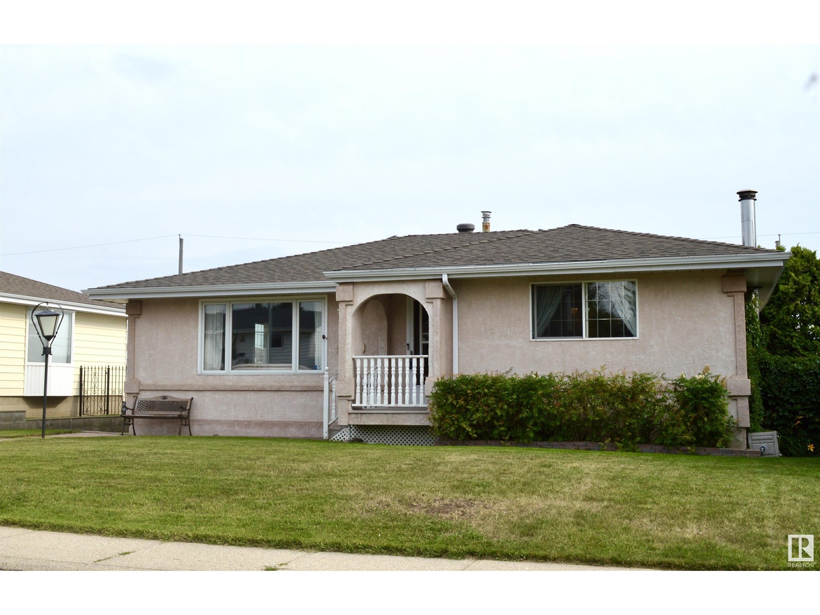 Photo 50 of 5619 140 A Av Nw, Edmonton AB
