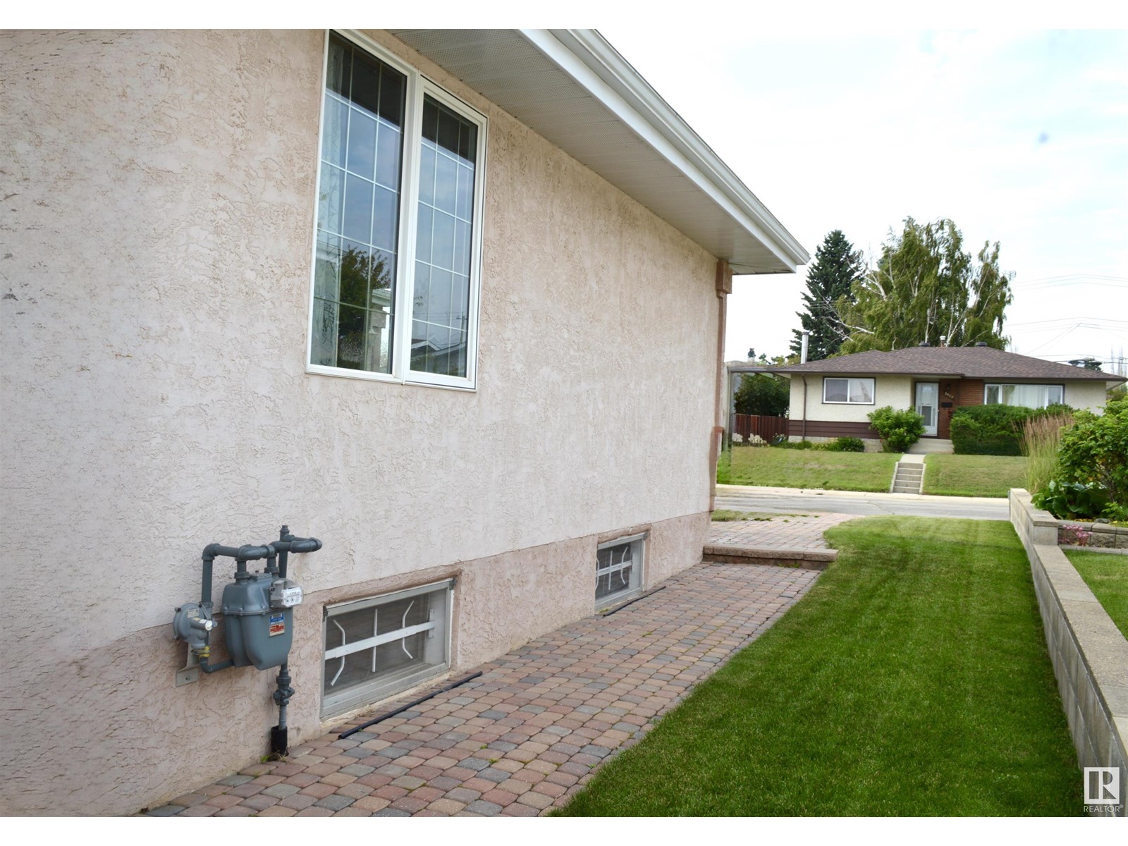 Photo 51 of 5619 140 A Av Nw, Edmonton AB