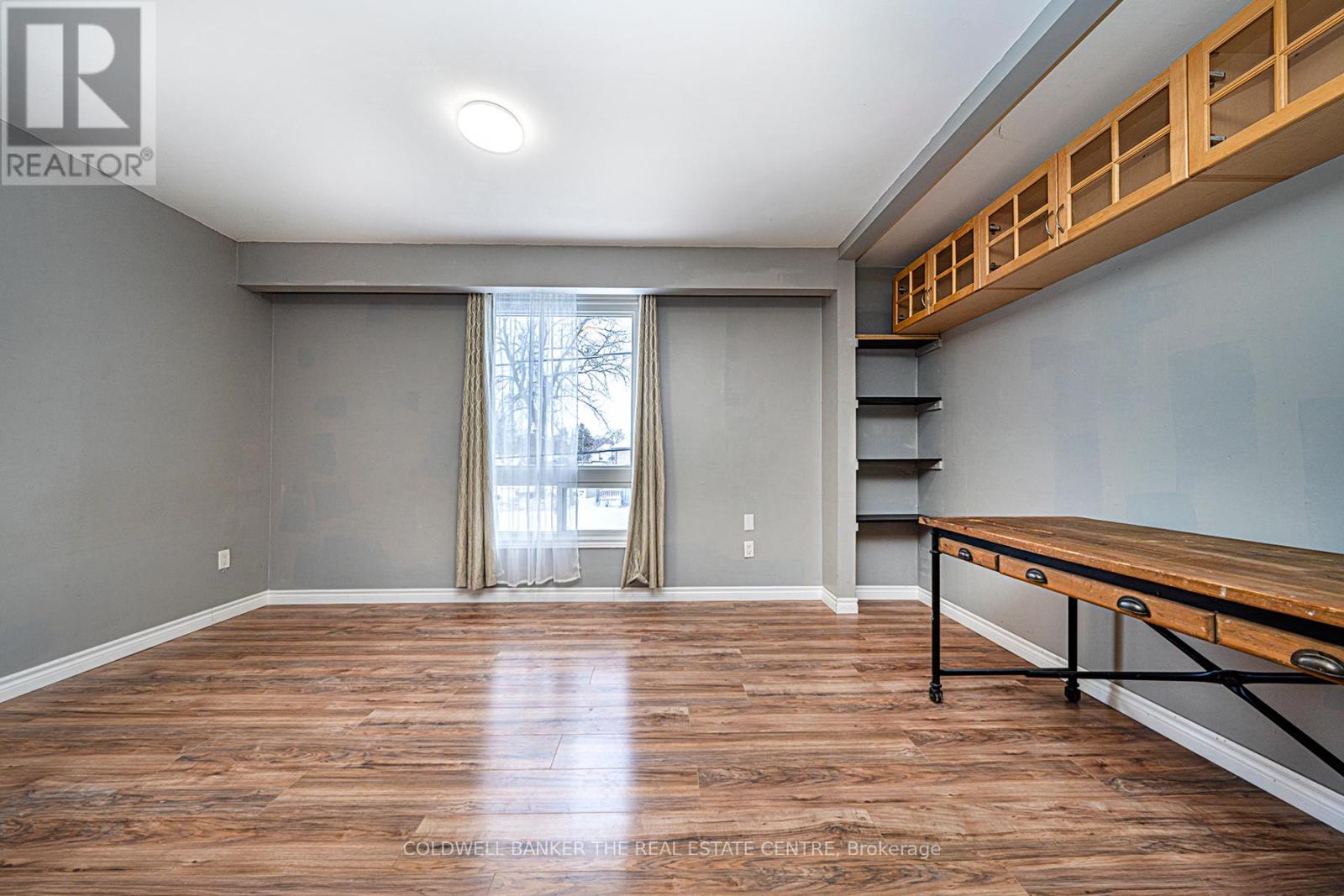 Photo 14 of 920 Lake Drive E, Georgina ON