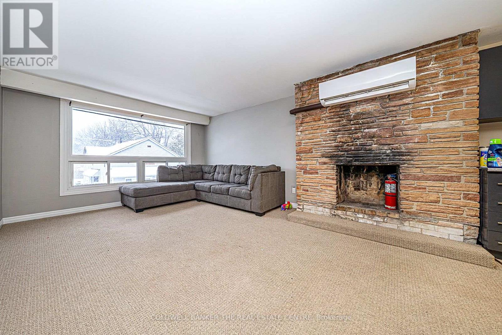 Photo 17 of 920 Lake Drive E, Georgina ON