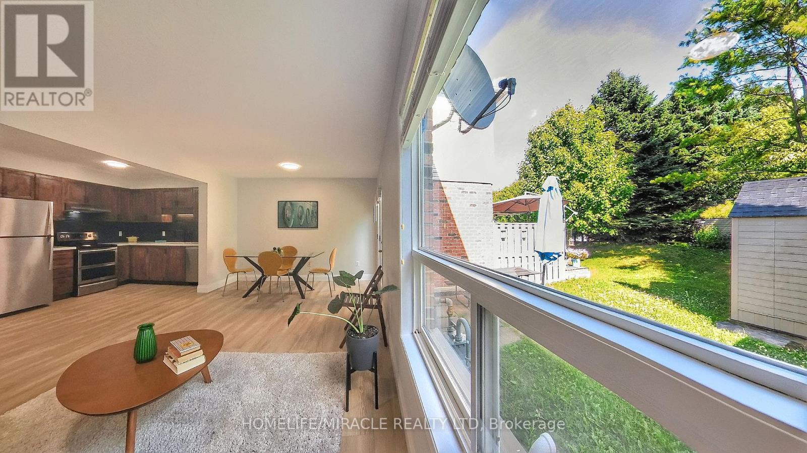 Photo 5 of 470 Annapolis Court, Waterloo ON