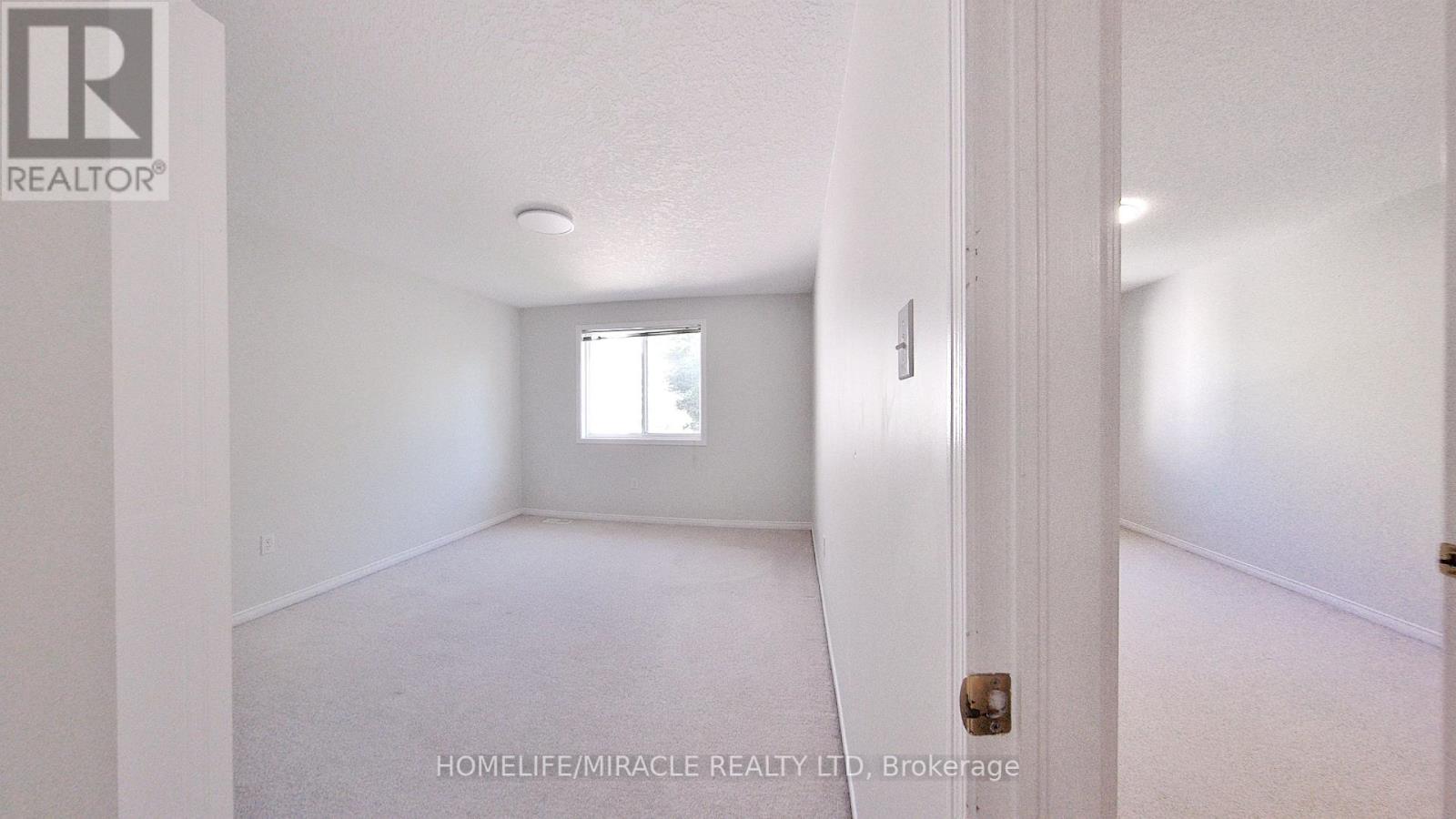 Photo 31 of 470 Annapolis Court, Waterloo ON