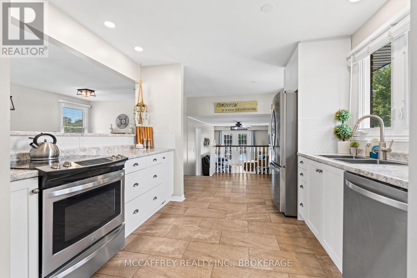 Photo 15 of 801 High Gate Park Drive, Kingston ON
