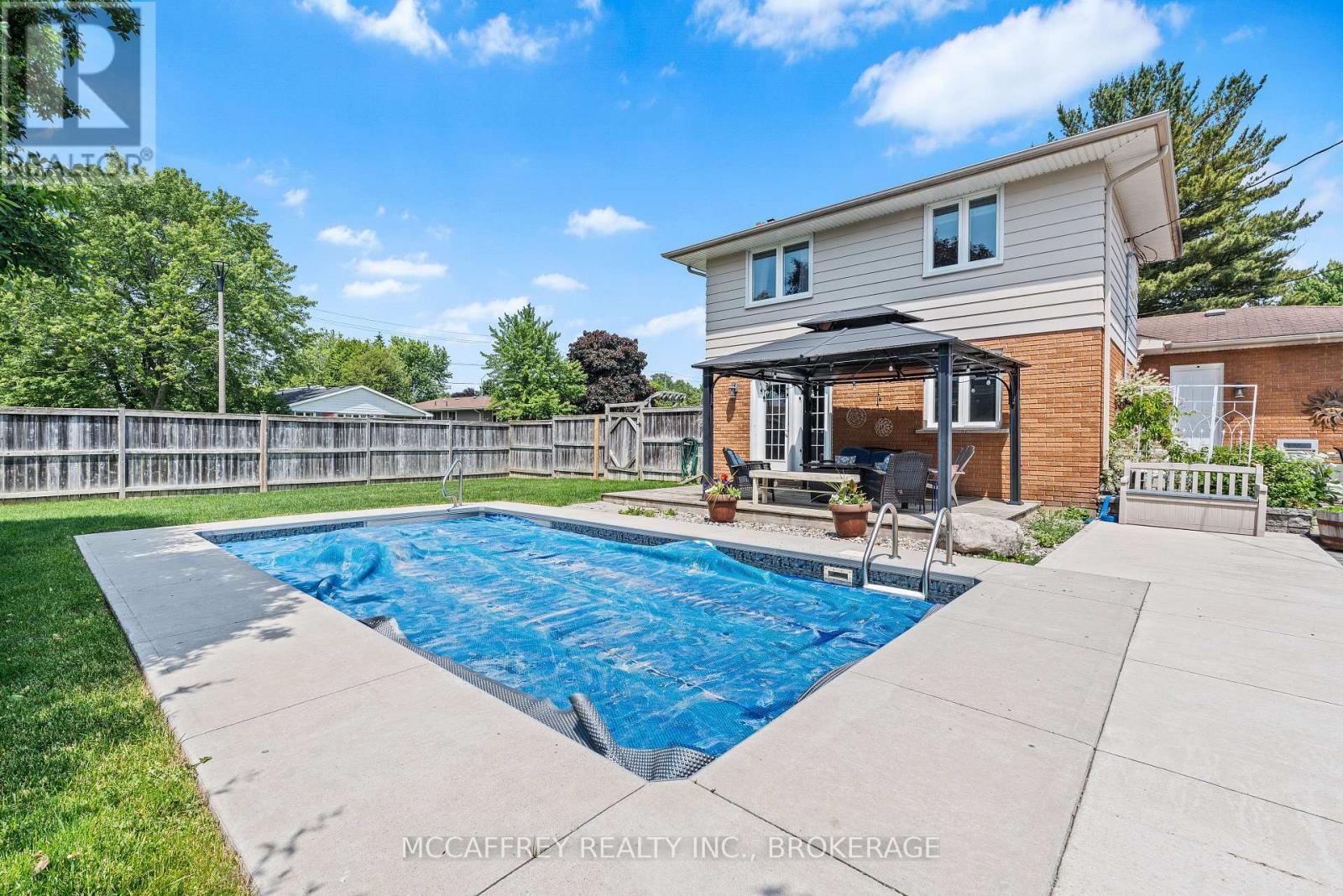 Photo 9 of 801 High Gate Park Drive, Kingston ON