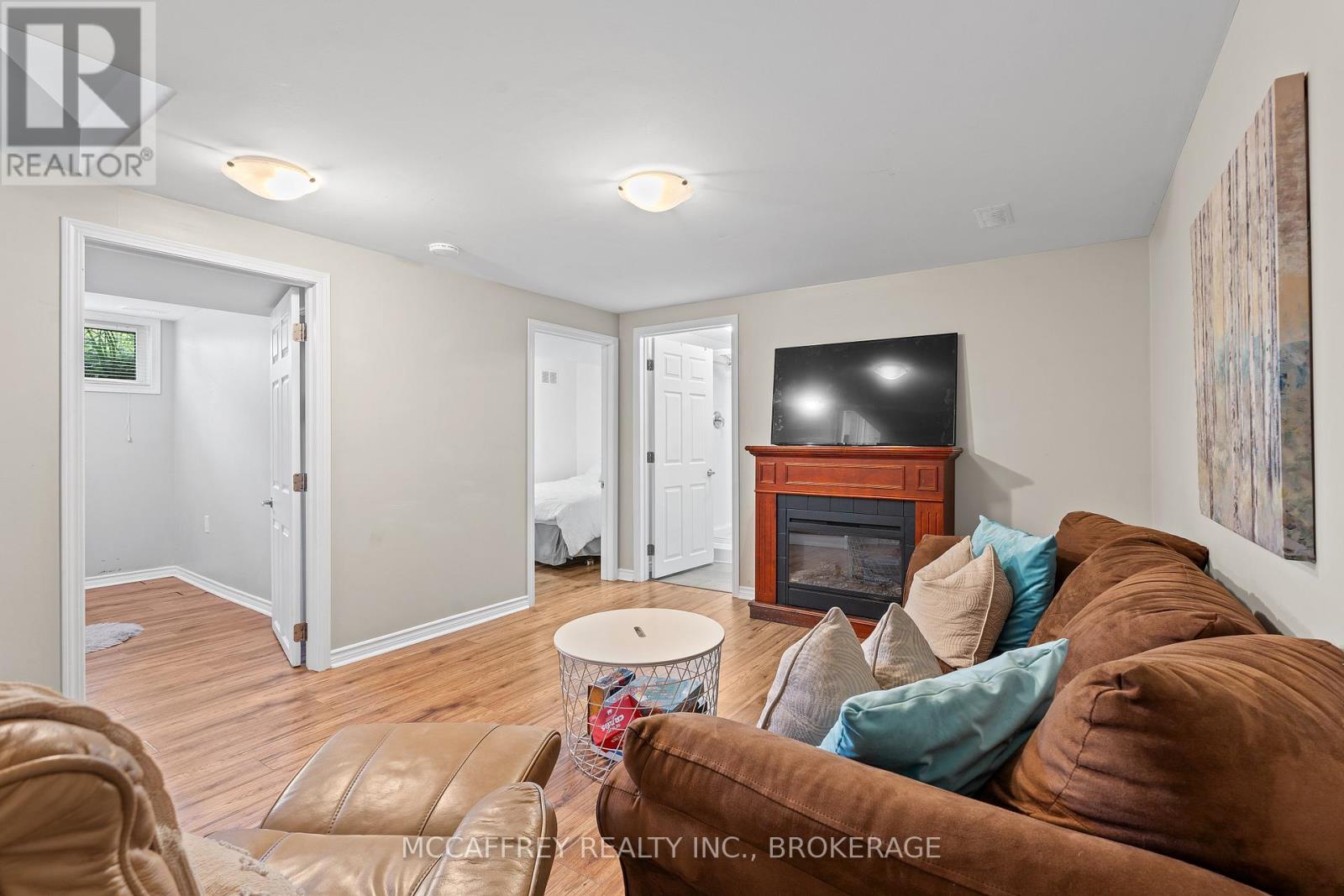 Photo 12 of 801 High Gate Park Drive, Kingston ON