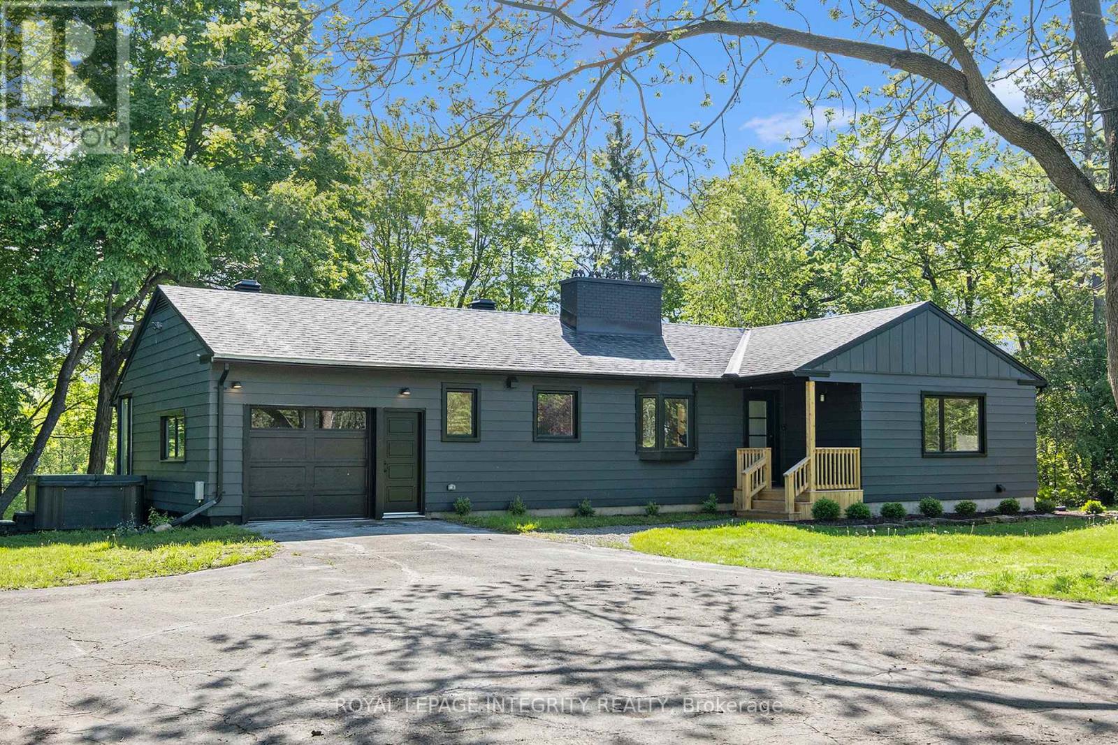 Photo 15 of 17 Lockview Road, Ottawa ON