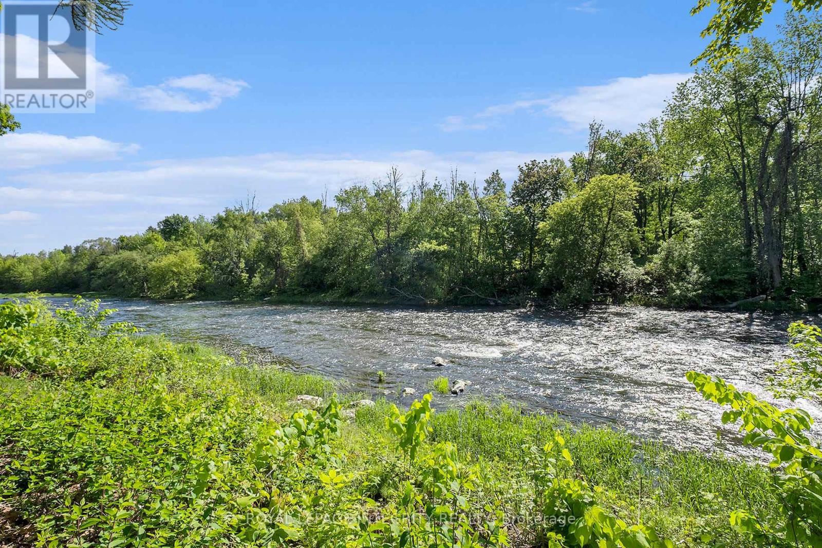 Photo 13 of 17 Lockview Road, Ottawa ON