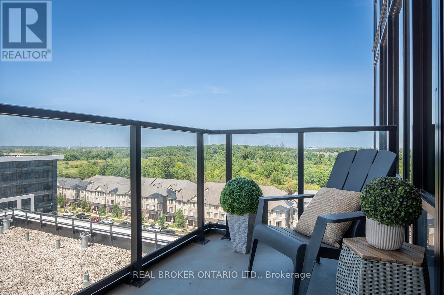 Photo 41 of 1016 3200 William Coltson Avenue, Oakville ON