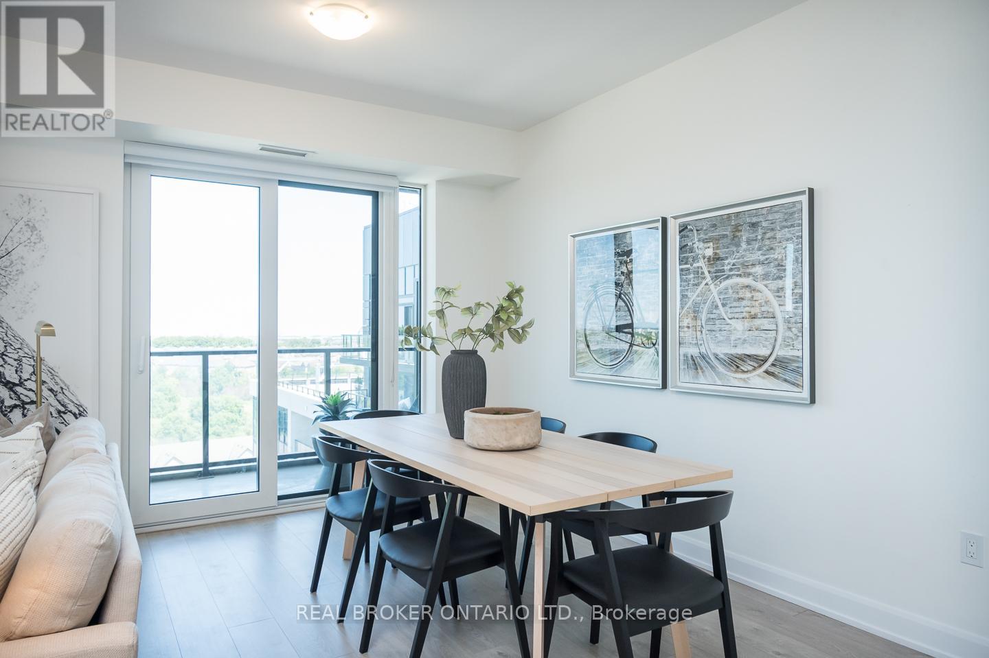 Photo 14 of 1016 3200 William Coltson Avenue, Oakville ON