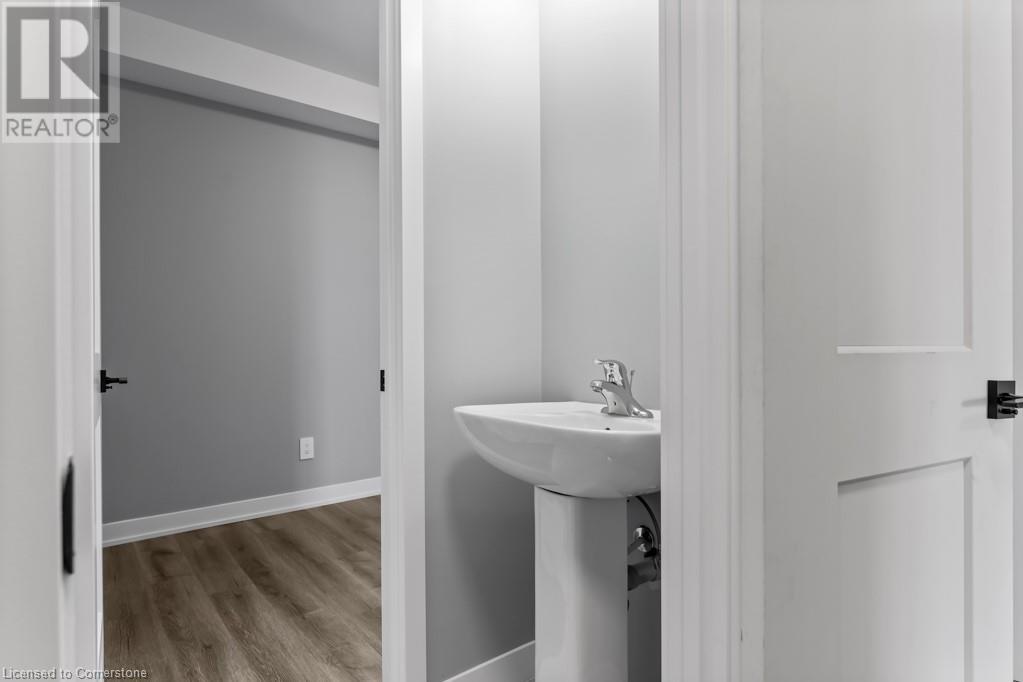 Photo 2 of 5002 King Street Unit 309, Beamsville ON