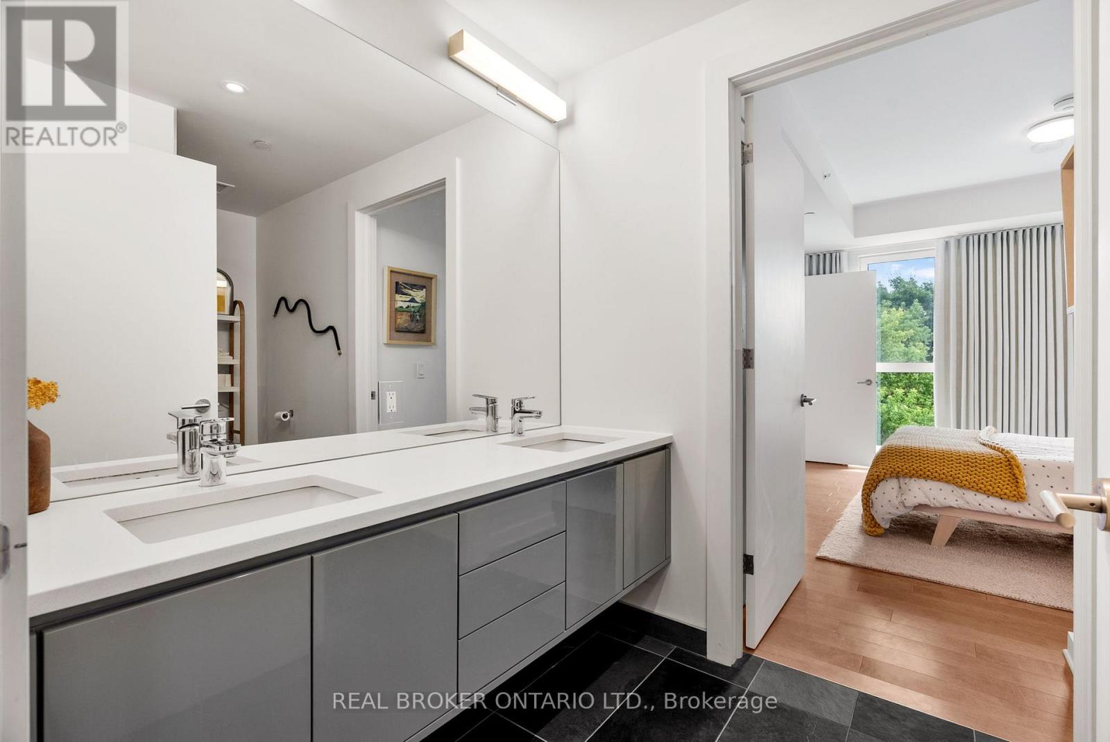 Photo 9 of 307 135 Barrette Street, Ottawa ON
