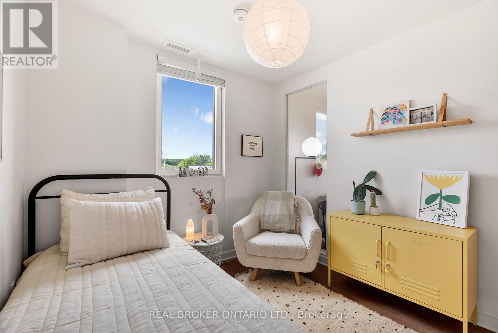Photo 20 of 307 135 Barrette Street, Ottawa ON