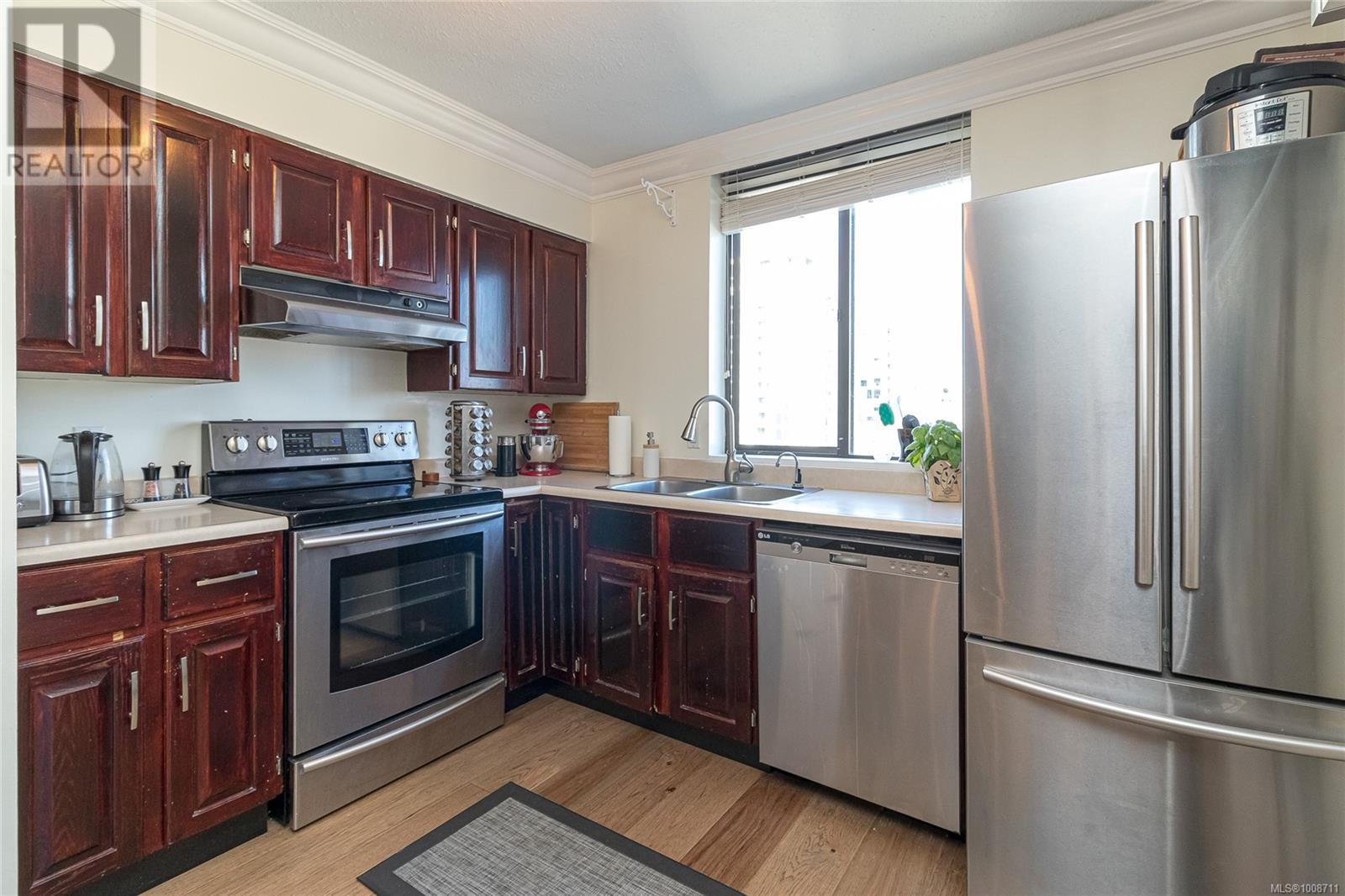 Photo 11 of 804 1026 Johnson St, Victoria BC