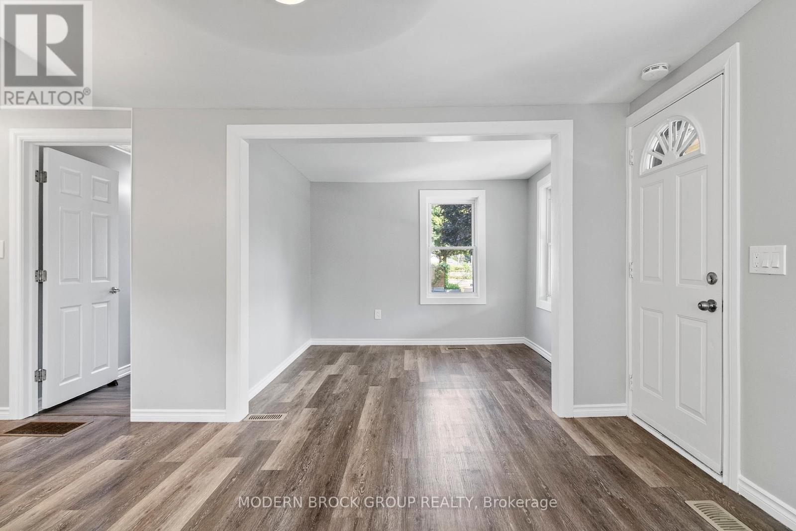 Photo 18 of 190 Ormond Street, Brockville ON