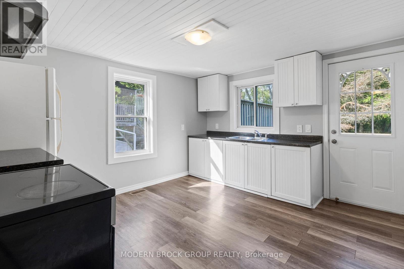 Photo 23 of 190 Ormond Street, Brockville ON