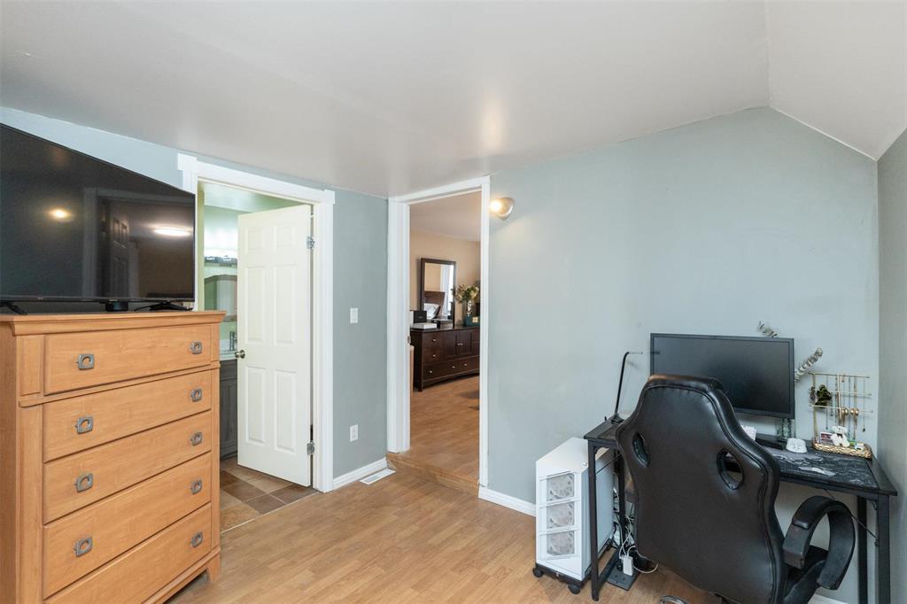 Photo 11 of 579 Archibald Street, Winnipeg MB