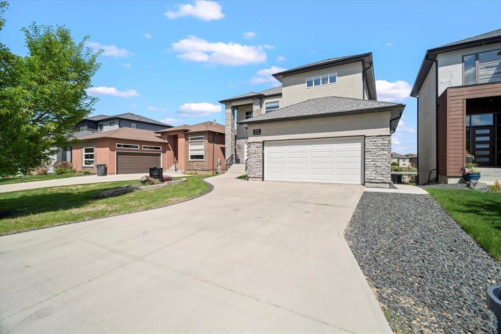 Photo 2 of 23 Mockingbird Lane, Winnipeg MB