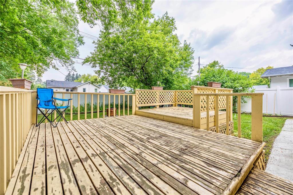 Photo 20 of 54 Woodlands Crescent, Winnipeg MB