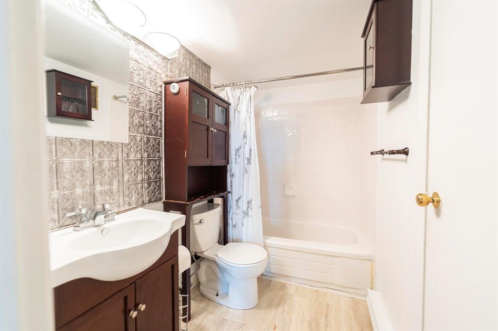 Photo 3 of 1603 15 Kennedy Street, Winnipeg MB