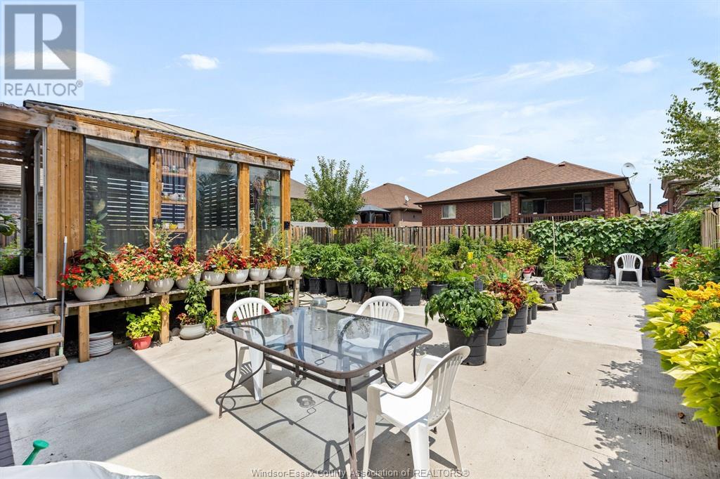 Photo 8 of 3942 Zanzibar Crescent, Windsor ON