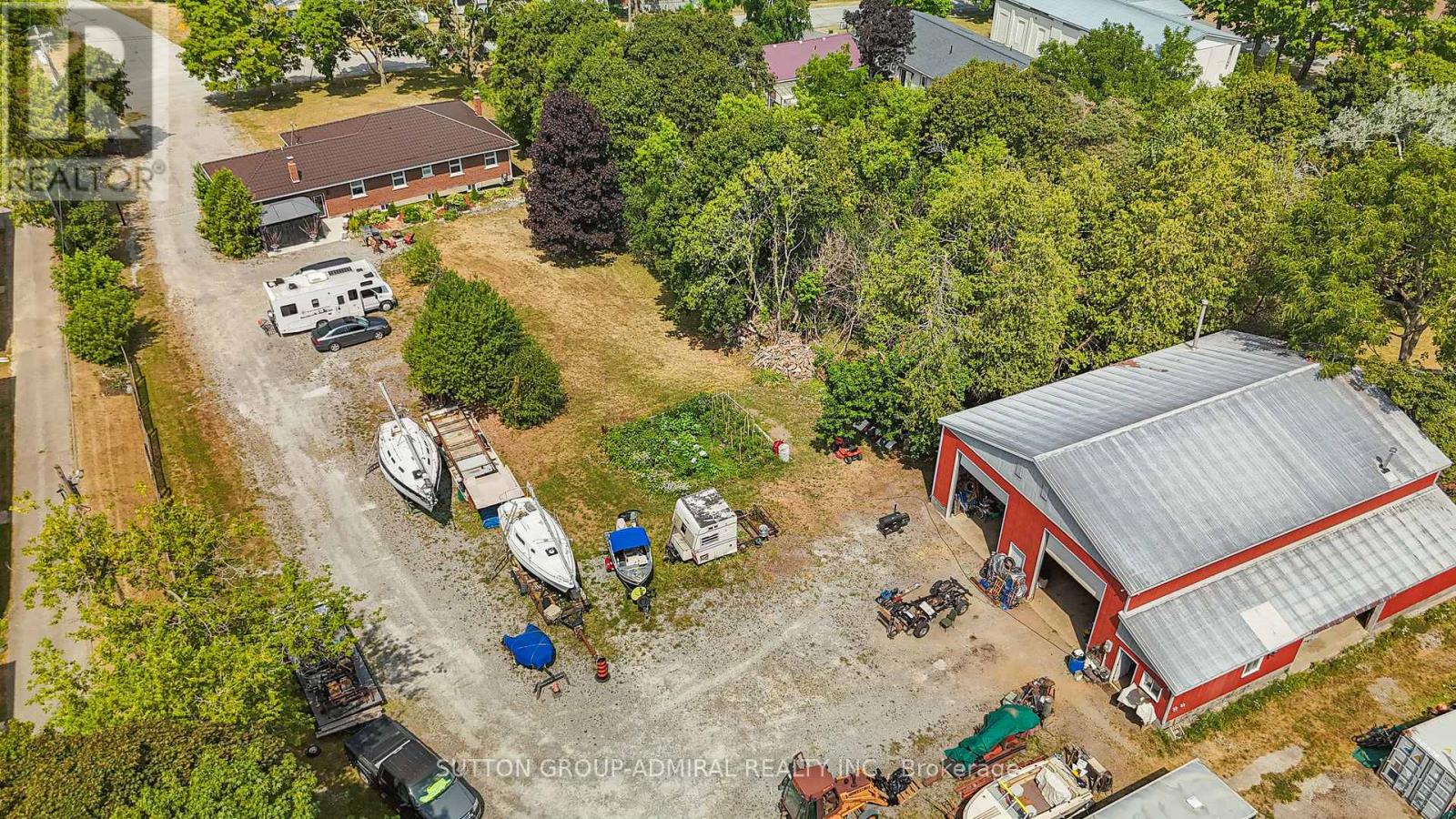 Photo 3 of 499 York Street, Brock ON