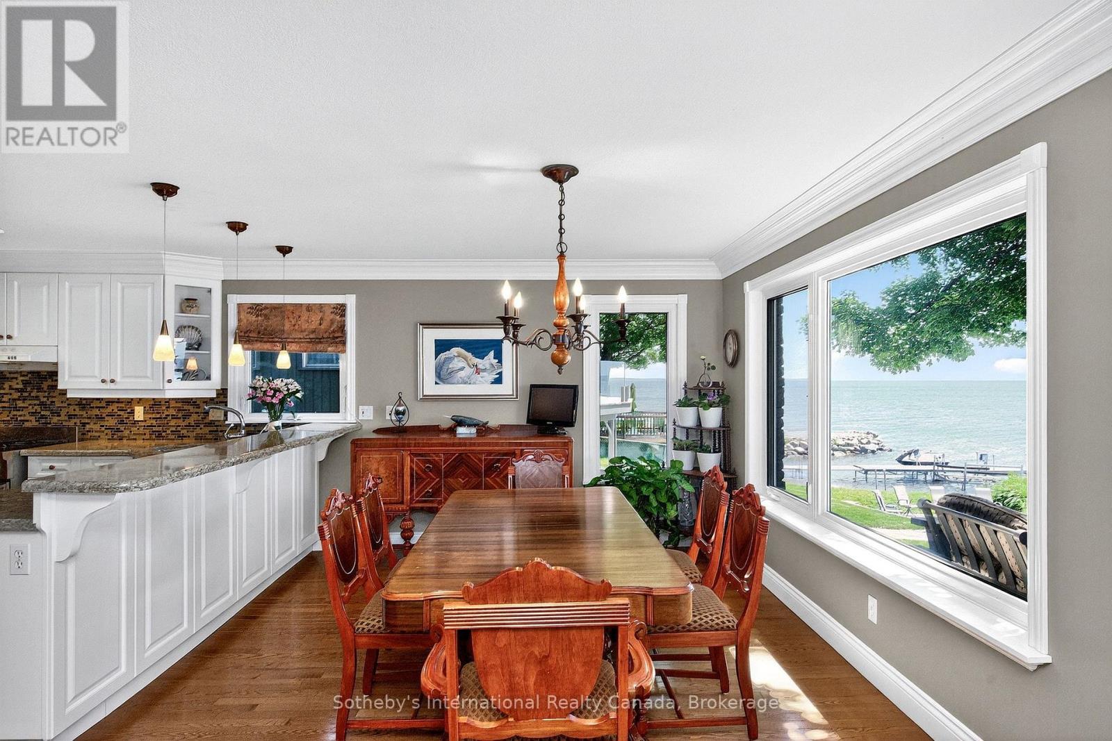 Photo 18 of 435 Mundys Bay Road, Midland ON