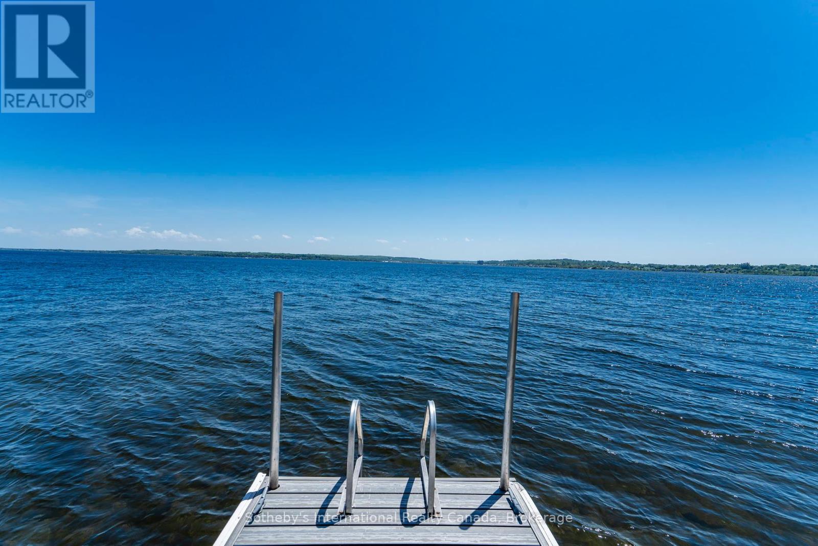 Photo 7 of 435 Mundys Bay Road, Midland ON
