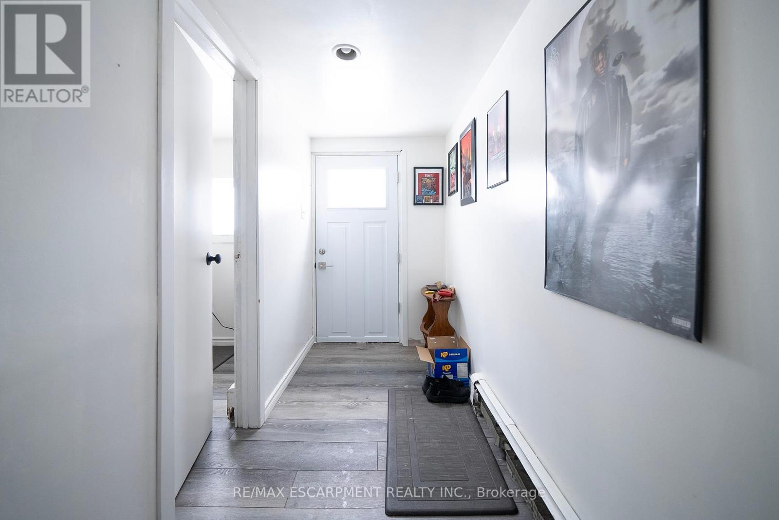 Photo 24 of 294 Darling Street, Brantford ON