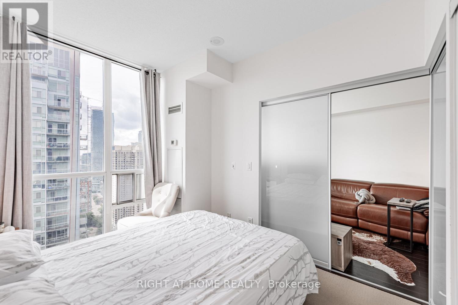 #3206 223 WEBB DRIVE - 21