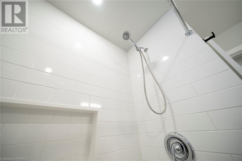 Photo 13 of 404 Nelson Street Unit Upper, Brantford ON