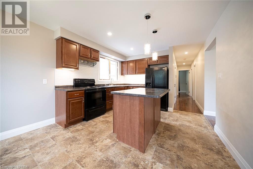 Photo 4 of 404 Nelson Street Unit Upper, Brantford ON