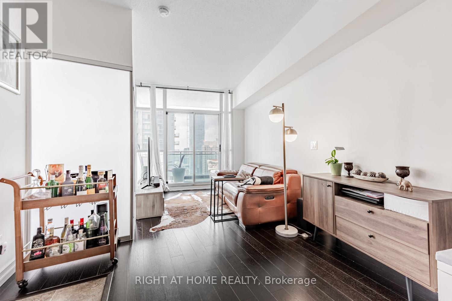#3206 223 WEBB DRIVE - 13